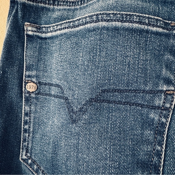 Diesel Men's Waykee Medium Wash denim Jean Size 31x32 - Picture 5 of 8